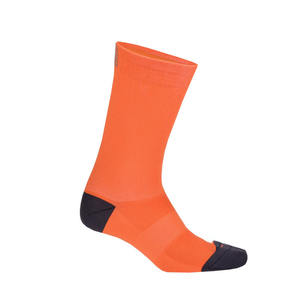 Calcetines de ciclismo transpirables con estampado de tripulación con detalle de puños, calcetines deportivos personalizados de algodón 100% para hombres y mujeres, correr en montaña al aire libre - Product Image 5