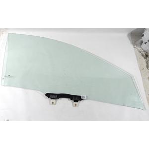 Vitre avant droite inférieure HYUNDAI i20 Série 82420-Q0000 (20>) - Product Image 1