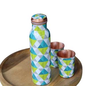 Botella de agua ecológica de cobre puro con estampado Meena Herbal Ayurveda para acampar con beneficios para la salud - Product Image 1