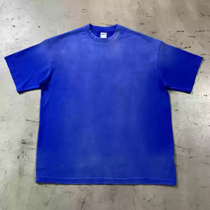 T-shirt à manches courtes tricoté en coton 100% de haute qualité pour hommes avec un design simple pour un ajustement confortable - Product Image 4