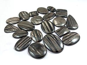 พลอยสีดำขัดขัดทรงหลังเบี้ยไฮเพอร์สทีนธรรมชาติสำหรับเครื่องประดับขนาดและรูปทรงตามสั่งสำหรับนักออกแบบ - Product Image 5