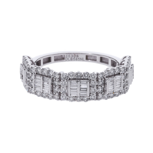 Bague de luxe pour femme en or blanc 14 carats plaqué rhodium, sertie de diamants naturels taille brillant en plusieurs rangs sur bande, style canal audacieux - Product Image 1