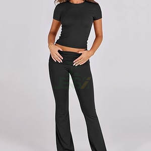 Ensemble de yoga unisexe 2 pièces : Leggings évasés et hauts – Tenue décontractée pour la maison, la gym, le fitness, le sport et les loisirs – Brodé, vintage, uni, 100 % coton - Product Image 2