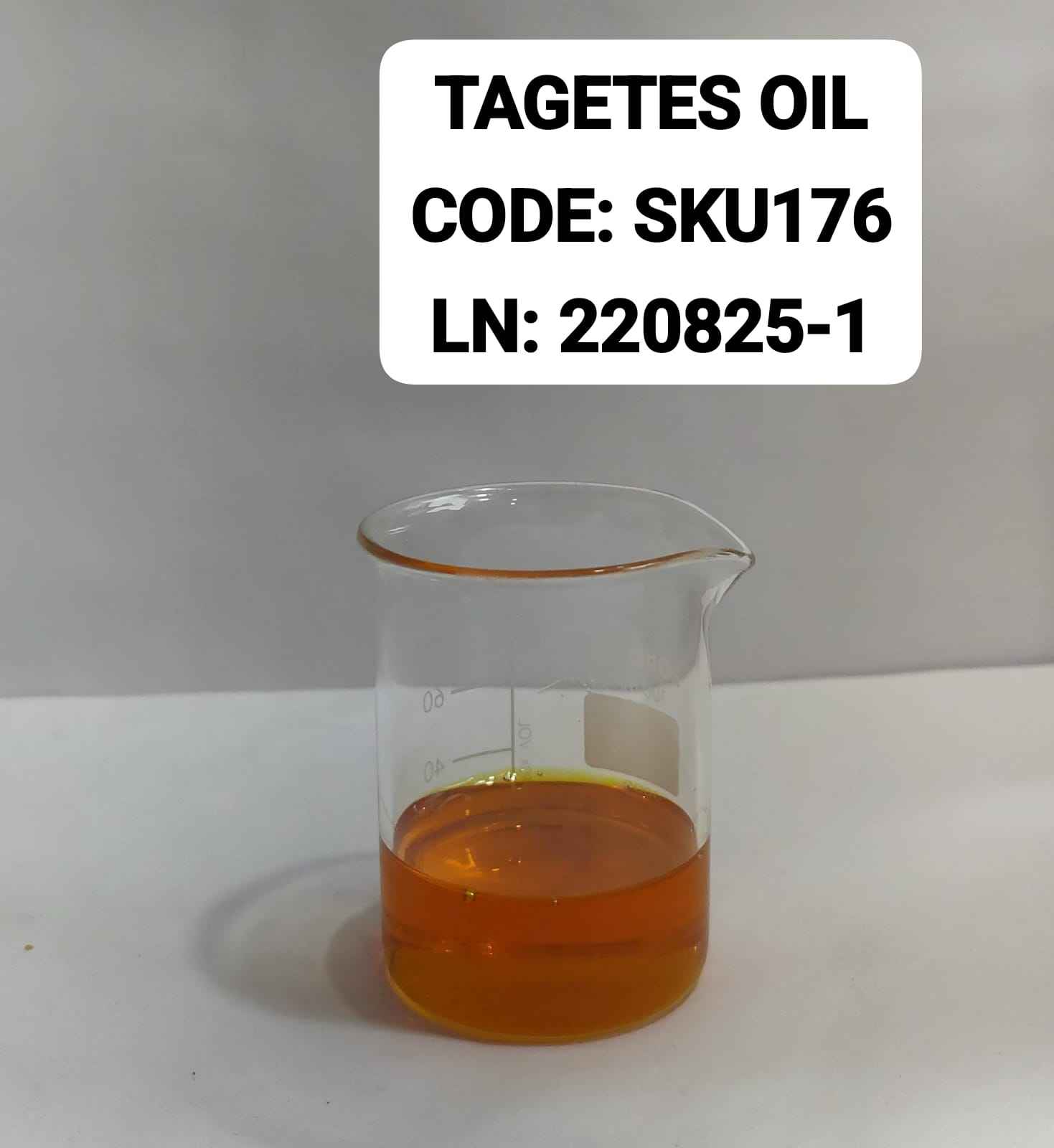 Jaune à Ambre rougeâtre