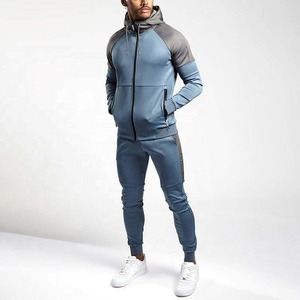 OEM Survêtement imprimé personnalisé en gros Vêtements de sport de haute qualité Survêtements à fermeture éclair pour hommes Vente en gros Survêtement réfléchissant avec logo personnalisé - Product Image 6