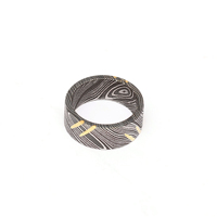 Boîte à bague Burraq Classic en acier Damas, faite à la main, avec sertissage clos, cadeau idéal pour papa, petit ami - Unisexe, usage quotidien, OEM