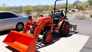 Chasis Compacto Serie B (Tamaño de Chasis Mayor) Usado para Tractores Agrícolas Utilitarios Subcompactos Kubota B2650 en Venta - Product Image 6