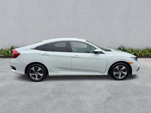 Honda Civic LX FWD 2019 USADO EN BUEN ESTADO, Volante a la Izquierda, Emisión Euro IV, 5 Asientos, 50001-75000 Millas, 200-250 CV - Product Image 5