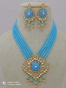 Conjunto de colgante largo de fusión moderno para mujer, diseño personalizado de Meena Kundan con latón pesado y joyería única de perlas - Product Image 4