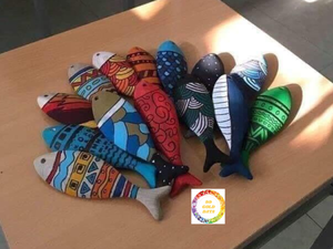 Decoración de peces de madera de alta calidad Vietnam hecho a mano colorido pez forma artesanía única decoración del hogar mejor precio exportación al por mayor - Product Image 6