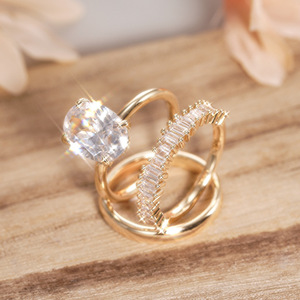 Anello da Donna con Taglio Ovale e Montatura a Griffe, Gioiello Elegante per Ogni Giorno - Product Image 6