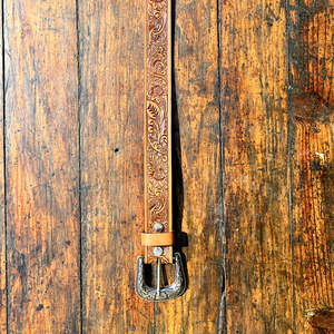 Cinturón de Cuero Vacuno Occidental Premium Especial para Eid R M INTERNATION 2026, Cinturón Gaucho de Cuero Genuino Duradero con Tallado Clásico - Product Image 6