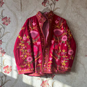 Fabricante y mayorista de chaqueta Suzani de algodón bordada Ropa de abrigo étnica colorida Chaqueta bordada Suzani de algodón - Product Image 1