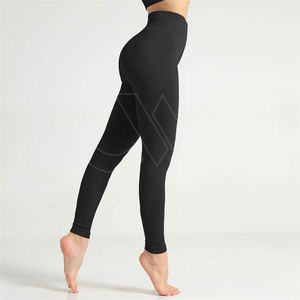 Vente en gros de vêtements de sport de haute qualité pour femmes, ensemble de yoga deux pièces, ensemble de yoga pour femmes de toutes tailles avec logo personnalisé - Product Image 4
