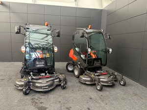 Cortadora de césped Husqvarna P525DX diésel AWD usada, barata, con plataforma frontal de 155 cm y cabina, para uso comercial en áreas grandes, en venta. - Product Image 2