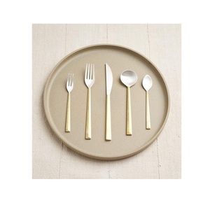 Juego de 5 Cubiertos de Acero Inoxidable de Calidad Superior, Forma y Tamaño Personalizados, Cubiertos para Fiestas - Product Image 1