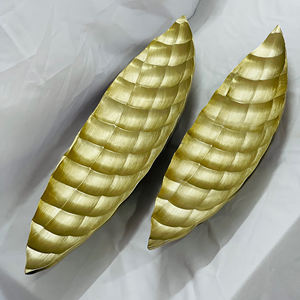 Plateau de service en fonte d'aluminium de style vintage pour une décoration de table d'inspiration antique créant une expérience de service élégante - Product Image 3