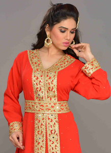 Caftanes islámicos Georgette bordados rojos con hijab a prueba de sol. - Product Image 3