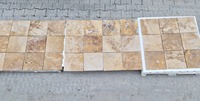 Carreaux de sol en travertin Capricho orange turc 2026, coupés transversallement, remplis et brossés, provenant de Turquie, pour terrasses et balcons intérieurs et extérieurs