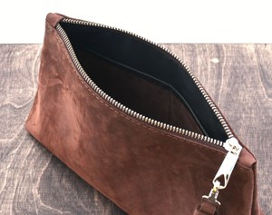 Wholesale Vintage Style LCB-0022 Genuine <b>Leather</b> for <b>Toiletry</b> Cosmetic <b>Bag</b> with Zipper Closure for Men and Women - Product Image 6