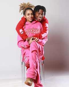 Conjunto de chándal con capucha y pantalones de chándal apilados acampanados con estampado extragrande de rizo de algodón 100% con logotipo personalizado - Product Image 2