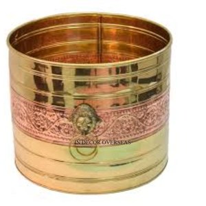 Most Fancy Unique Designer High Grade Gold Plated Premium Quality Metal Made Large Shape Barware Ice And <b>Wine</b> Bucket From India - Product Image 1