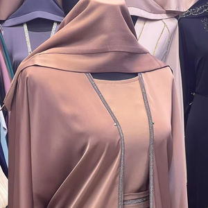 Magnifique caftan artisanal traditionnel Dubaï Abaya pour femme noir vêtements et accessoires islamiques conçus pour les musulmans - Product Image 1