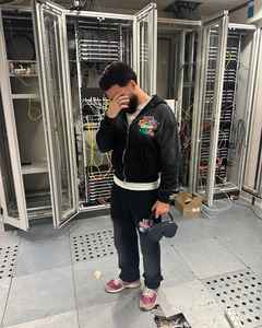 Conjunto de jogging y Sudadera con capucha lavada con ácido personalizado OEM, chándal de gran tamaño con cremallera holgado de algodón y cremallera liso en blanco para hombre - Product Image 3