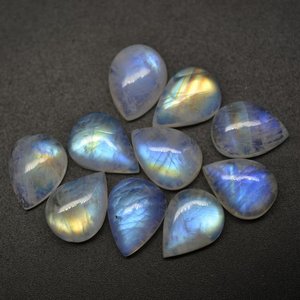 รอยมูนสโตนสีรุ้งลูกแพร์ Cabochon อัญมณีแฟลชไฟมูนสโตนสําหรับงานฝีมือทําอุปทานขายส่ง - Product Image 1