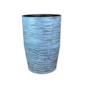 Florero de hierro de metal de aspecto antiguo de diseñador con una pátina vintage acabada para un centro de mesa llamativo en cualquier espacio - Product Image 4