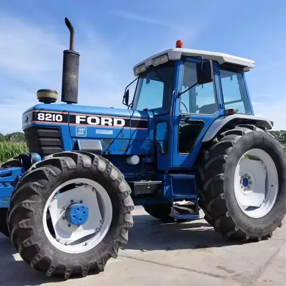 175 HP 299 HP traktör oldukça kullanılan tarım makineleri 4x4 kullanılan Ford 8210 245HP uygun fiyat Ford 8210 ücretsiz kargo