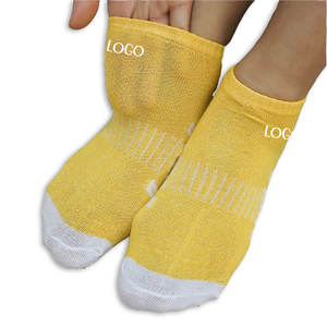 Calcetines de punto atléticos de invierno para hombre 2025, calcetines ligeros de senderismo al aire libre con logotipo personalizado para hombre, fabricados por Isha Industry - Product Image 1