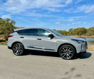 Acura ADX 2025, Crossover de 4 Puertas, Listo para Enviar - Product Image 3