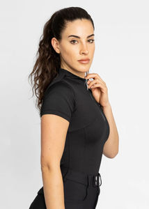 Vêtement de base pour l'équitation pour femmes en gros, manches courtes, tissu léger et performant, hauts d'équitation, OEM personnalisé - Product Image 3