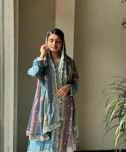 Ensemble Palazzo Dupatta en soie à porter au quotidien avec un design imprimé élégant et des détails à volants - Product Image 5