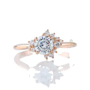 Sıcak satış yeni tasarım küme elmas yüzük, 14K gül altın yuvarlak kadınlar için kesim moissanit elmas nişan yüzüğü