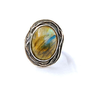 6.1 Grams Natural <b>Labradorite</b> Gemstone <b>Ring</b> Rhodium and Gold-Plated Bezel Set Jewelry for Everyday Wear - Product Image 1