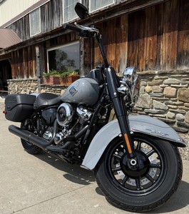 รถมอเตอร์ไซค์ครุยเซอร์ Heritage Classic Softail รุ่นปี 2026 ใหม่เอี่ยม ลดราคาพิเศษ - Product Image 1