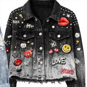 Vestes en jean surdimensionnées pour femmes au design premium avec des motifs léopard et diamant brodés, style vintage écologique - Product Image 1