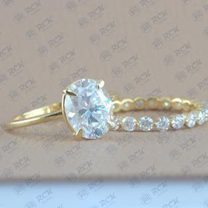 ชุดแหวนหมั้นเพชรโมอิสสีทอง18KT สำหรับผู้หญิง2.00 tcw รูปไข่ - Product Image 2