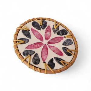 Sous-verre en nacre avec bord en rotin naturel, directement du fabricant, pour la vente en gros de vaisselle et de décoration intérieure - Product Image 4