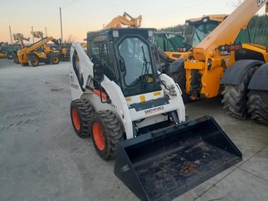 Cargadora Compacta Earthforce 518 con Retroexcavadora, Capacidad de Carga de 1 Tonelada, Cucharón Frontal, Cargadora de Ruedas Compacta para Uso Agrícola y de Construcción - Product Image 1