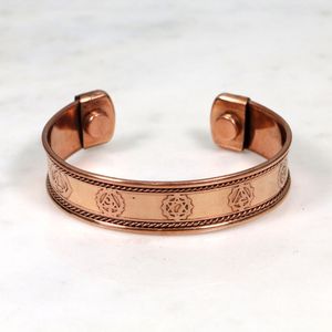 Bracelet jonc en argent plaqué laiton pour femmes, tendance et élégant, avec inscription personnalisée, bijoux à prix avantageux - Product Image 3