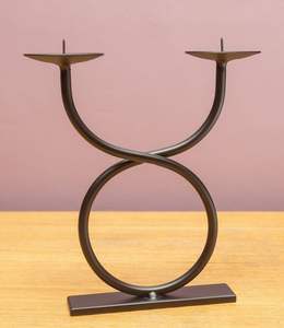 Portavelas de hierro forjado a mano, alto para el hogar de estilo vintage candelabro, eventos y exhibición decorativa - Product Image 6