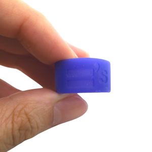 Bague de doigt gravée flexible Bagues de mariage personnalisées en silicone - Product Image 4