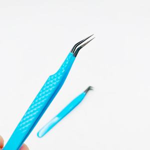 Pinzas de pestañas de acero inoxidable ecológicas con agarre de Diamante Azul cielo con pinzas de volumen de arranque con punta de fibra puntiaguda negra - Product Image 5