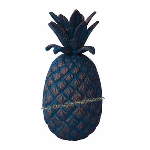 รูปปั้นอลูมิเนียมรูปสับปะรดหล่อโลหะเป็นมิตรกับสิ่งแวดล้อมรูปปั้นสไตล์เรียบง่ายทันสมัยสำหรับตกแต่งห้องนอนระเบียงเปียโนเดสก์ท็อป - Product Image 1