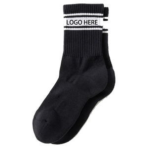 Chaussettes de sport unisexes en tricot à ressort avec logo personnalisé en gros - Chaussettes respirantes et écologiques pour le volleyball et l'entraînement - Product Image 4
