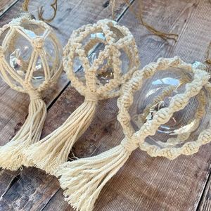 เครื่องประดับคริสต์มาสแบบมาคราเม่ลายใหม่ ผู้จัดจำหน่ายและผู้ผลิตเครื่องประดับมาคราเม่ที่ดีที่สุดในราคาส่ง โดย Refratex อินเดีย ผลิตในอินเดีย - Product Image 3