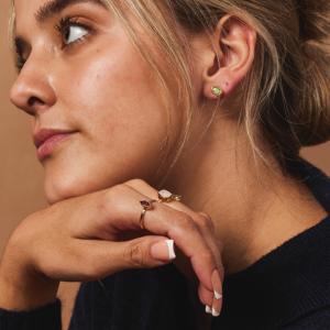Anillo de Topacio de Corte Ovalado en Plata de Ley Chapada en Oro, Diseño Geométrico Boho - Product Image 4